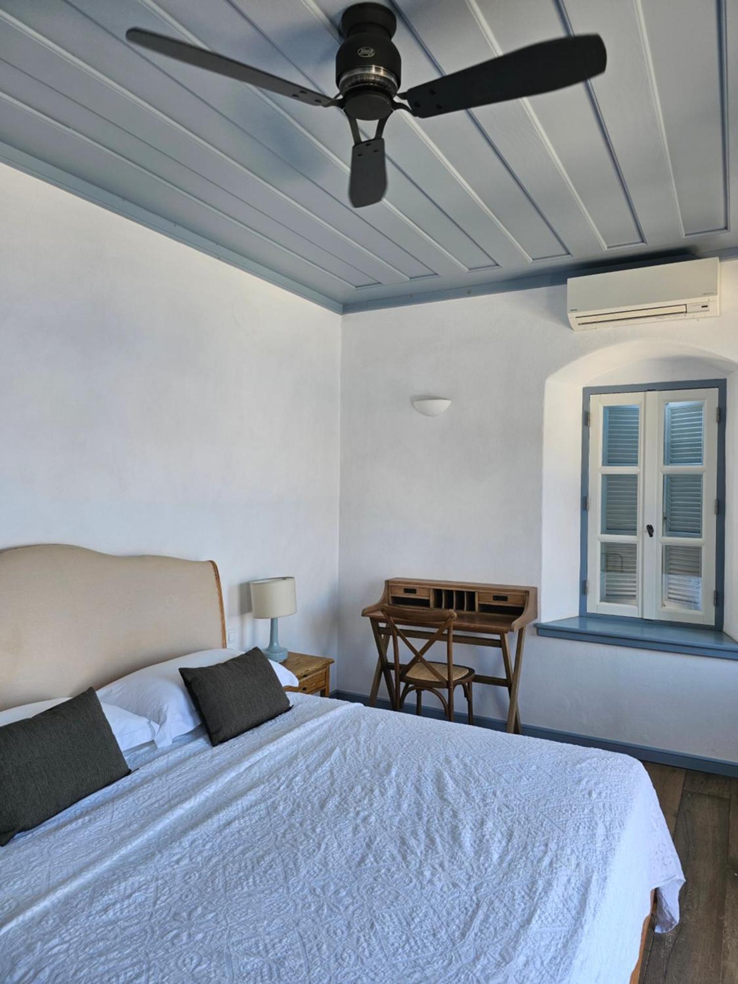 Bed and Breakfast The Anchor House Symi Exterior foto